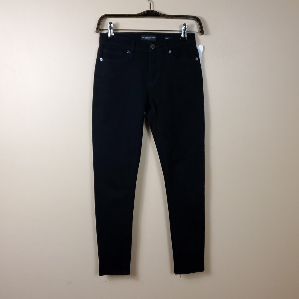 Banana Republic Mid-Rise Skinny Ankle Jean in Black size 24